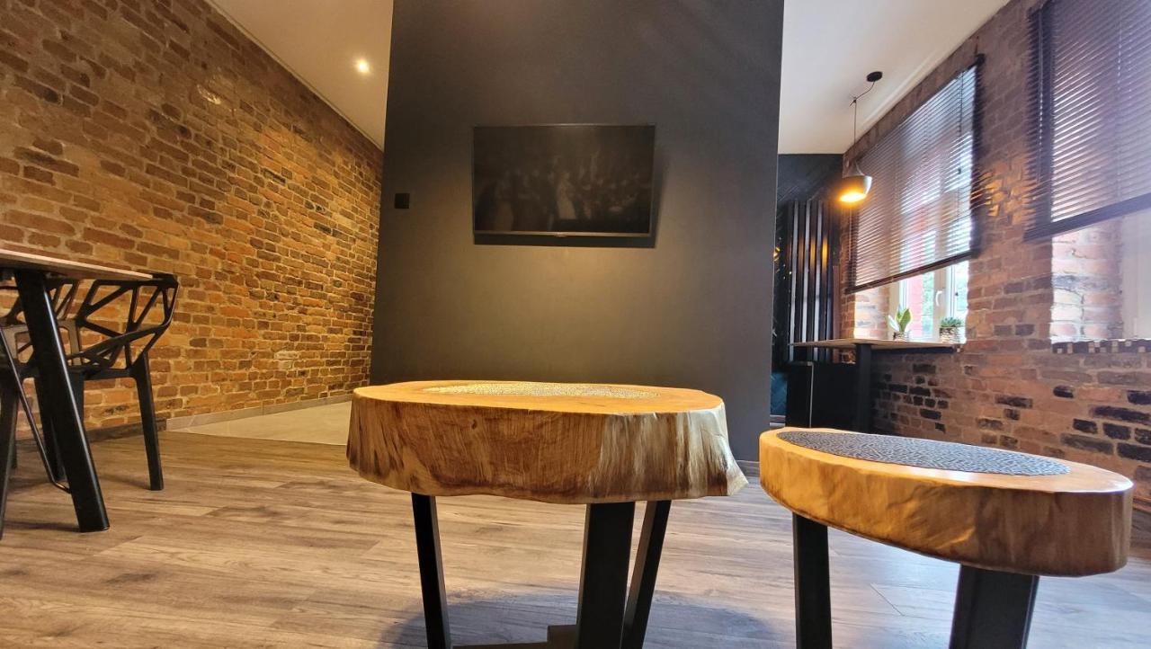 Apartament Zlote Zdzadlo Nikiszowiec คาโตวีตเซ ภายนอก รูปภาพ