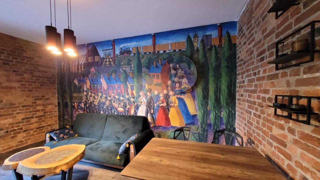 Apartament Zlote Zdzadlo Nikiszowiec คาโตวีตเซ ภายนอก รูปภาพ